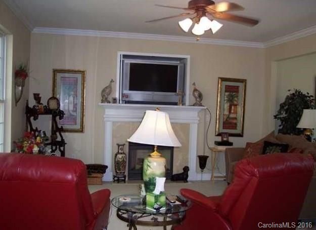 1244 Indigo Run Ln, Gastonia, NC 28056