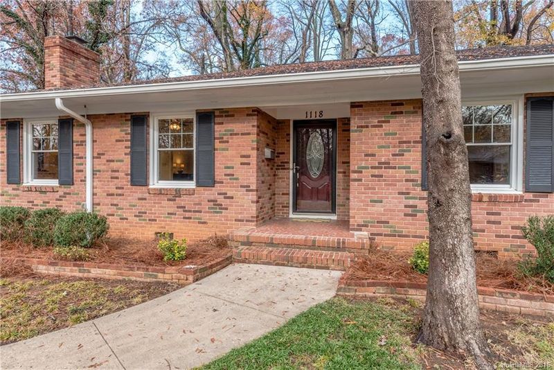 1118 Lynbrook Dr, Charlotte, NC 28211