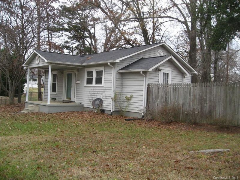 117 Pine Ave, Cherryville, NC 28021