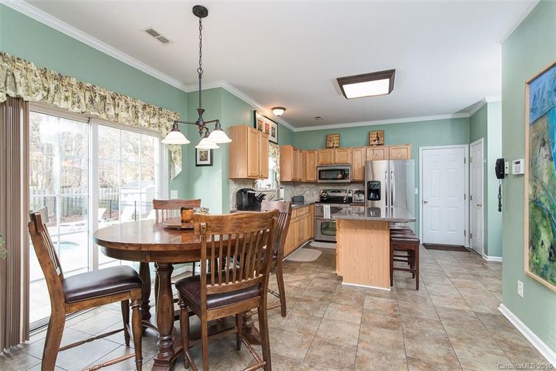 8005 Alma Blvd, Waxhaw, NC 28173