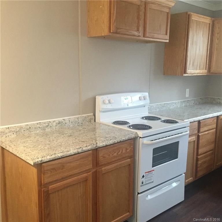 579 Gibson Dr, Concord, NC 28025