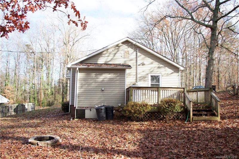 1031 Morningside Dr, Gastonia, NC 28054
