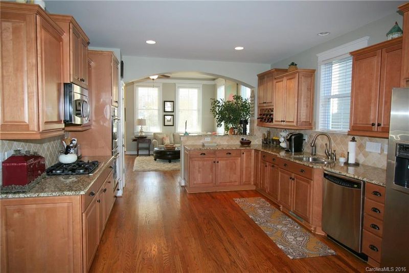11437 Ardrey Crest Dr, Charlotte, NC 28277