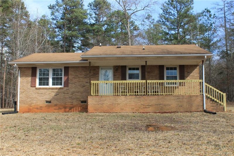 593 Adams Ln, Lancaster, SC 29720