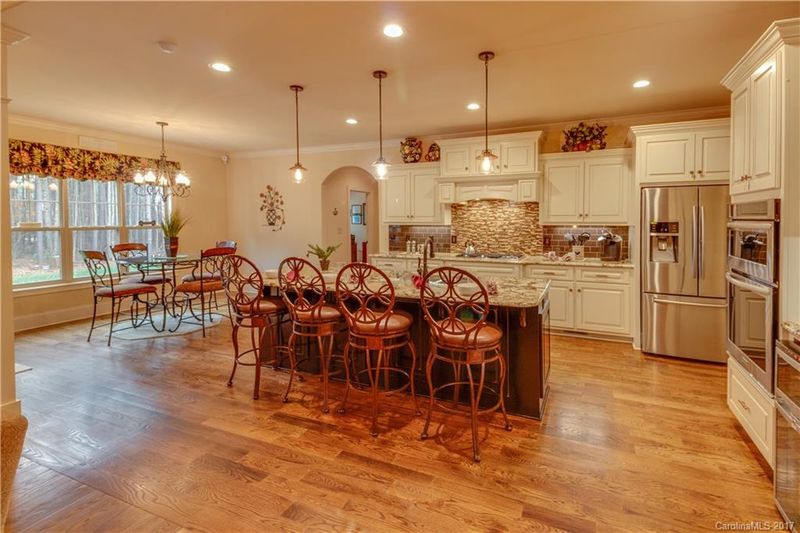 566 Barber Loop, Mooresville, NC 28117