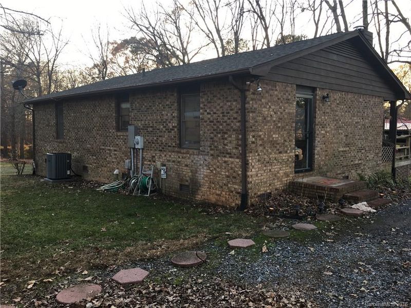 3201 Howe Dairy Rd, Gastonia, NC 28056