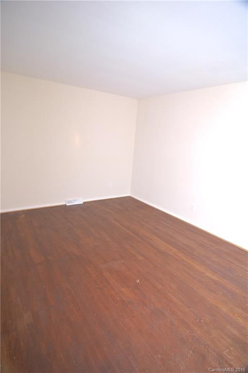 5111 Cinderella Rd, Charlotte, NC 28213