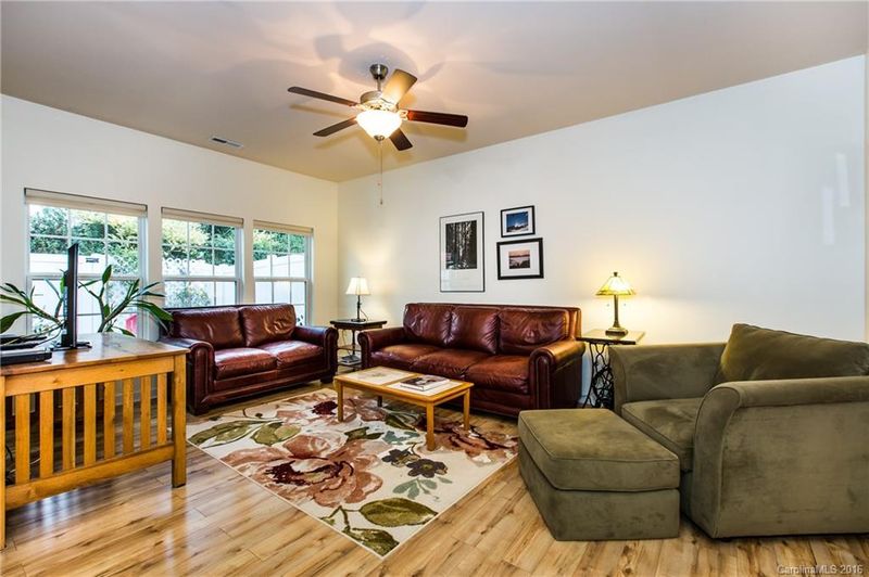 2144 Shady Pond Dr #33, Clover, SC 29710
