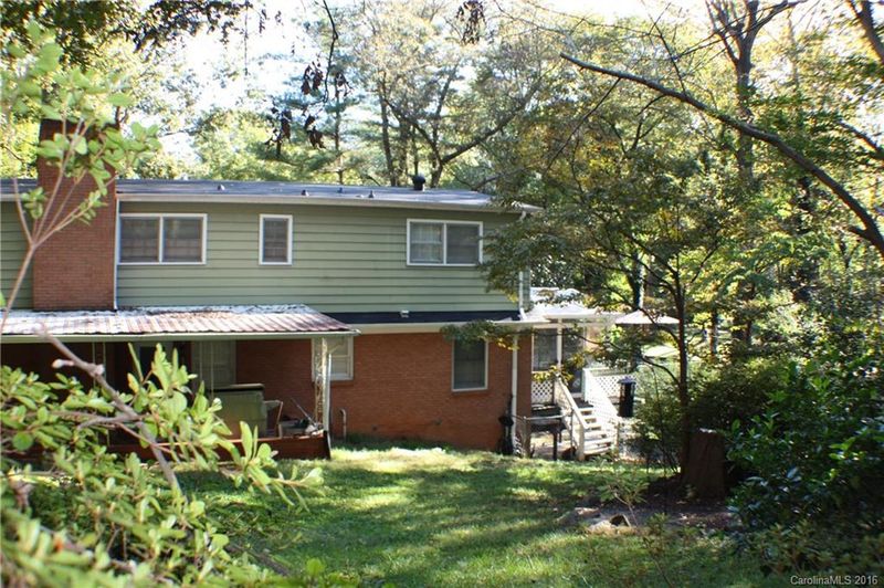 9015 Shields Dr, Huntersville, NC 28078
