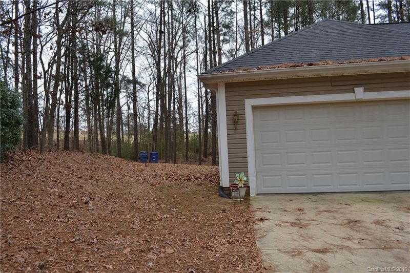 1881 Waldeck Ct, Mount Pleasant, NC 28124