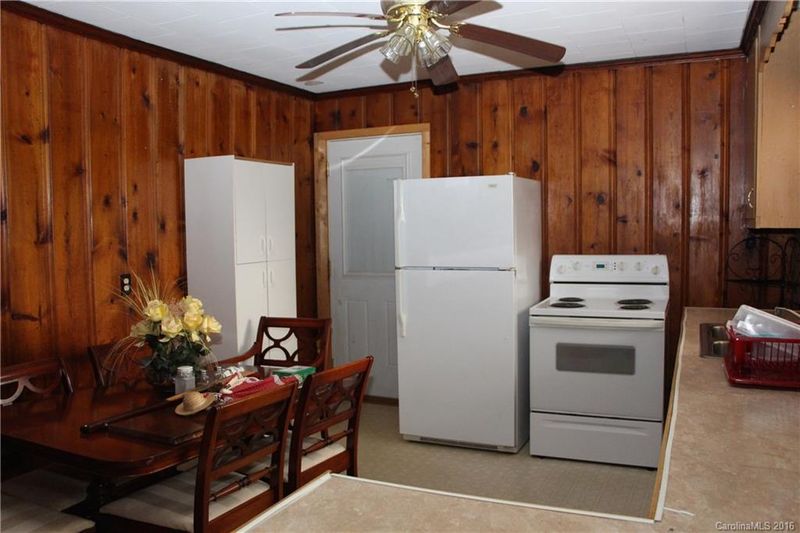 111 E 31st St, Kannapolis, NC 28083