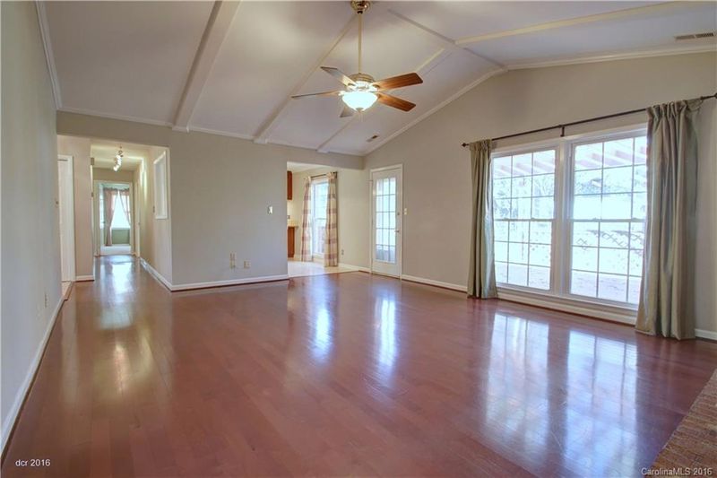 8823 Tree Haven Dr, Charlotte, NC 28270