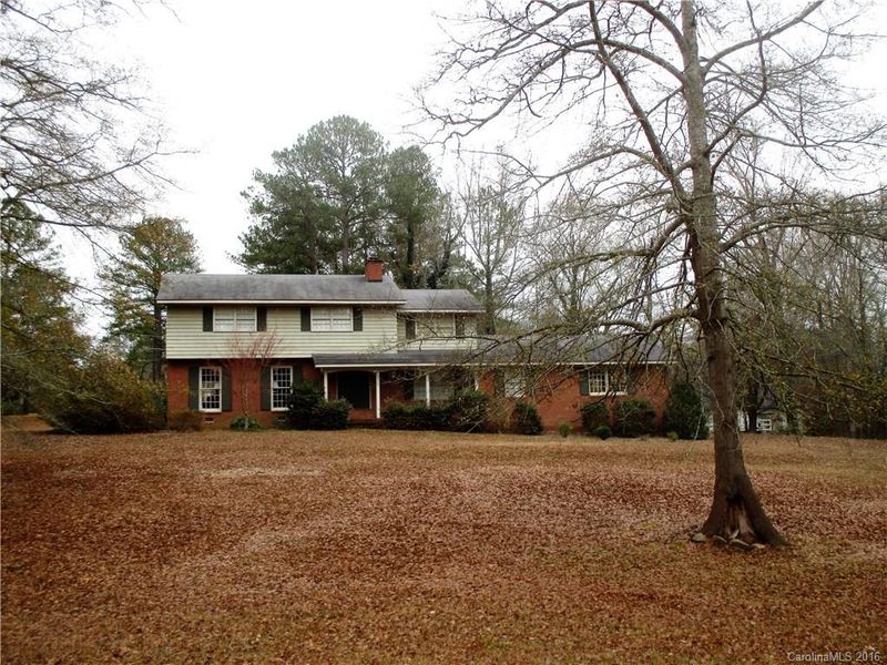 2531 Pineview Dr, Lancaster, SC 29720
