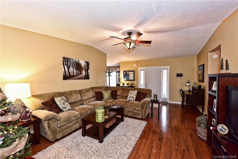 2801 Ross Lee Dr, Concord, NC 28025