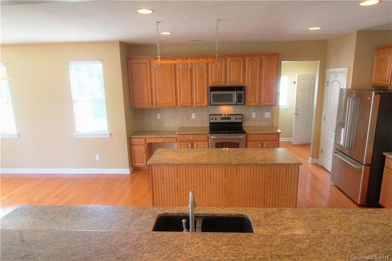 2707 Liberty Hall Ct, Waxhaw, NC 28173
