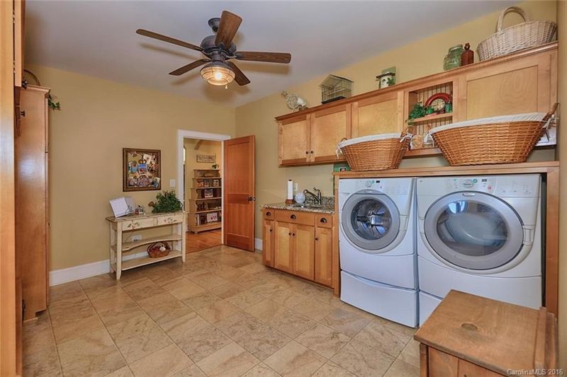 4154 E Maiden Rd, Maiden, NC 28650