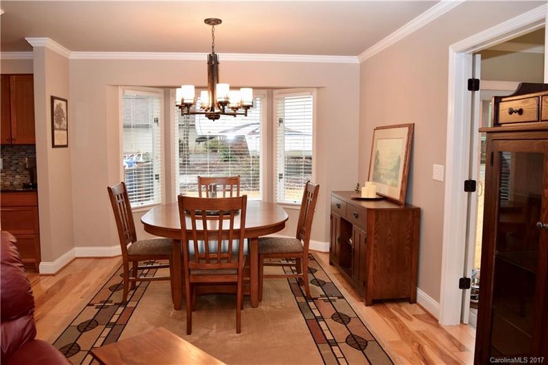 7105 Dorey Ln, Waxhaw, NC 28173
