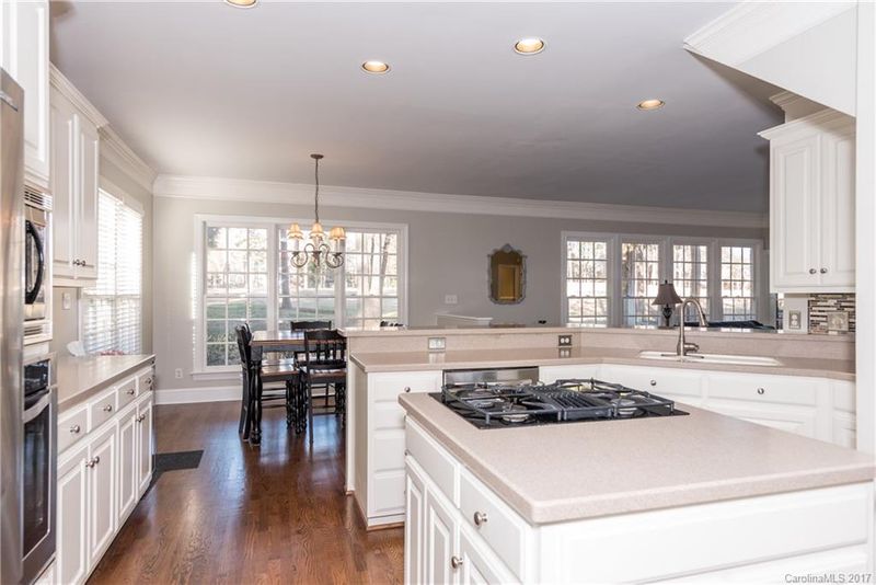 18824 Greyton Ln, Davidson, NC 28036
