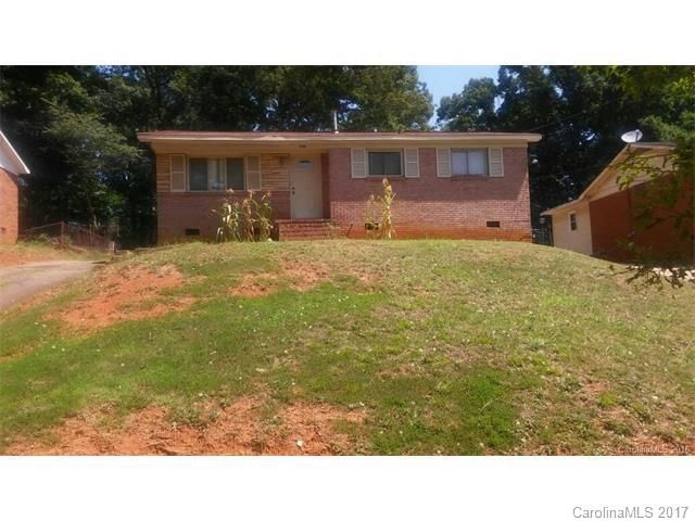 400 Echodale Dr, Charlotte, NC 28217