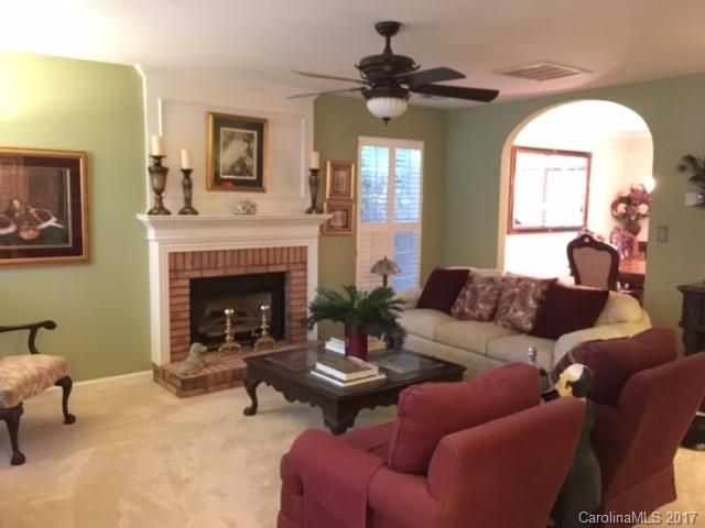 565 Saddlebrook Dr, Rock Hill, SC 29730