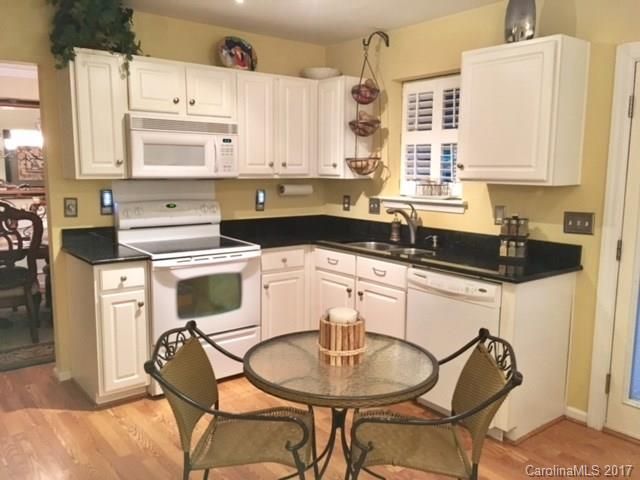 565 Saddlebrook Dr, Rock Hill, SC 29730