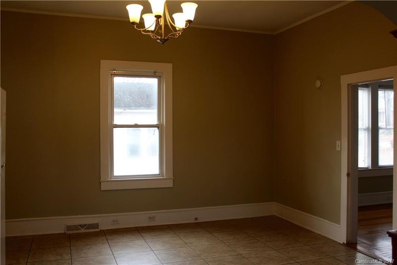 618 Main St N, Kannapolis, NC 28081