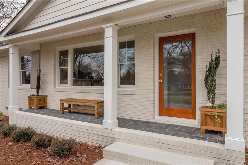 5343 Robinhood Rd, Charlotte, NC 28211