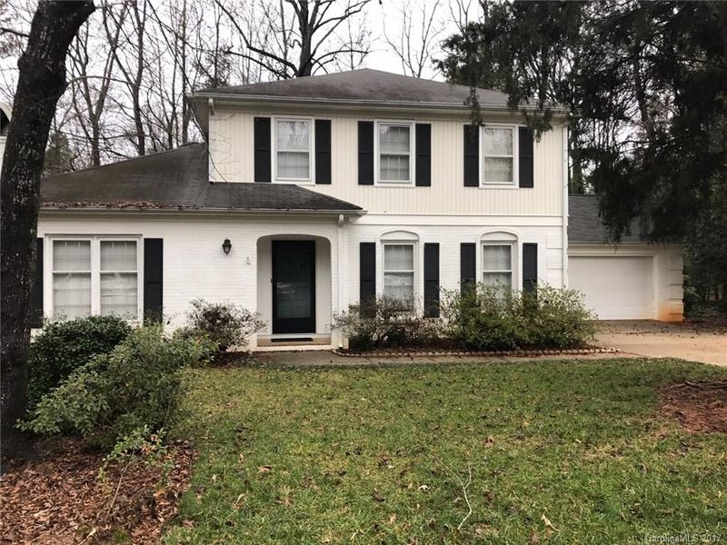 807 Old Pine Ln, Matthews, NC 28105