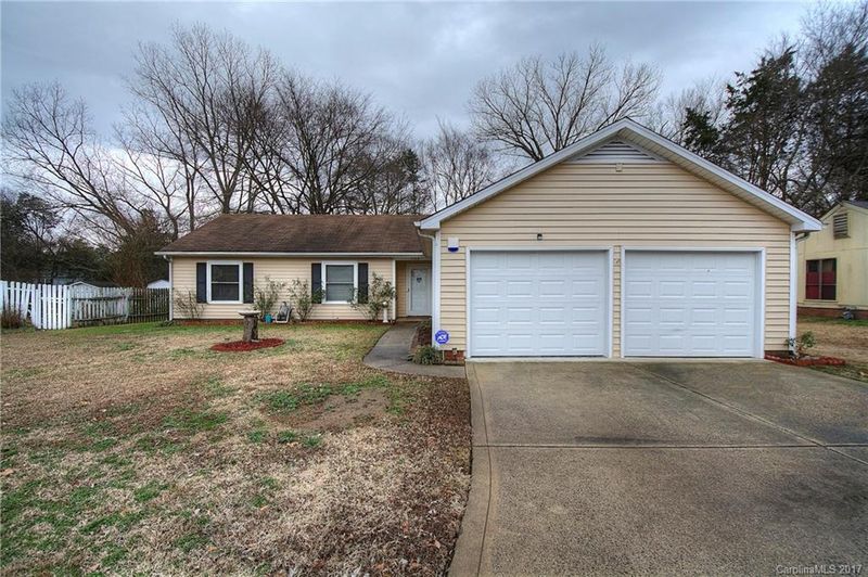 11813 Park Rd, Charlotte, NC 28226