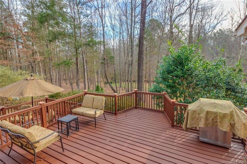 8612 Quarters Ln, Mint Hill, NC 28227