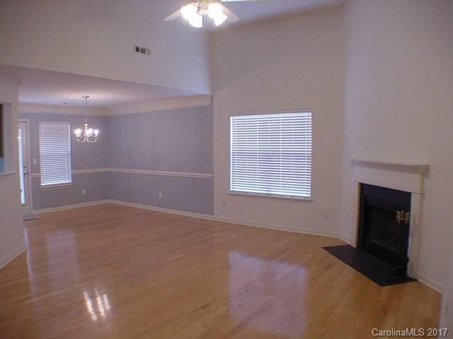 5714 Parkstone Dr, Matthews, NC 28104