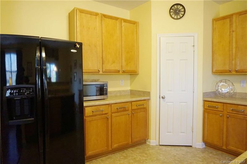 7108 Bear Grass Ln, Charlotte, NC 28227