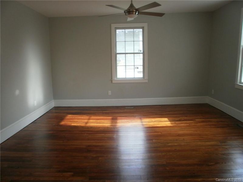 325 S Vance St, Gastonia, NC 28052