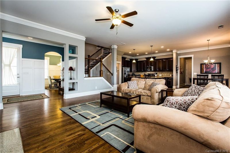 14410 Country Lake Dr, Pineville, NC 28134