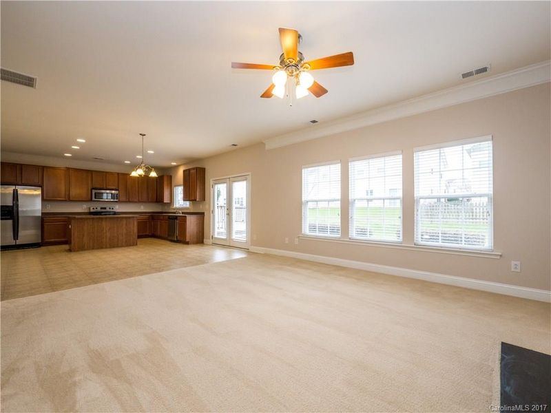 6645 Evanton Loch Rd, Charlotte, NC 28278