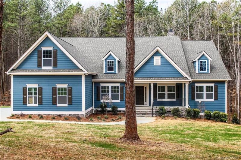 4289 Palm Dr, Denver, NC 28037