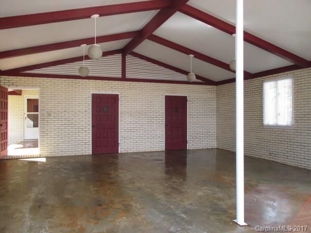 2323 Johnstown Rd, Crouse, NC 28033