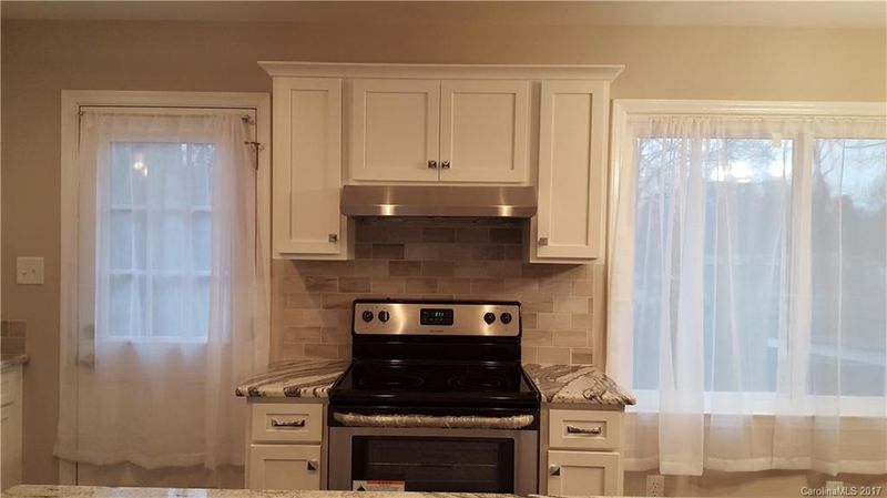 7515 Idlewild Rd, Charlotte, NC 28212