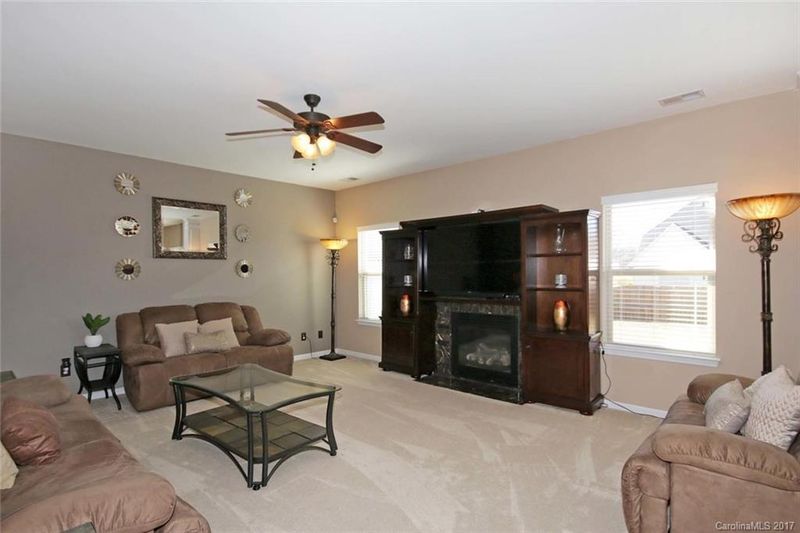109 Kenyon Loop, Mooresville, NC 28115