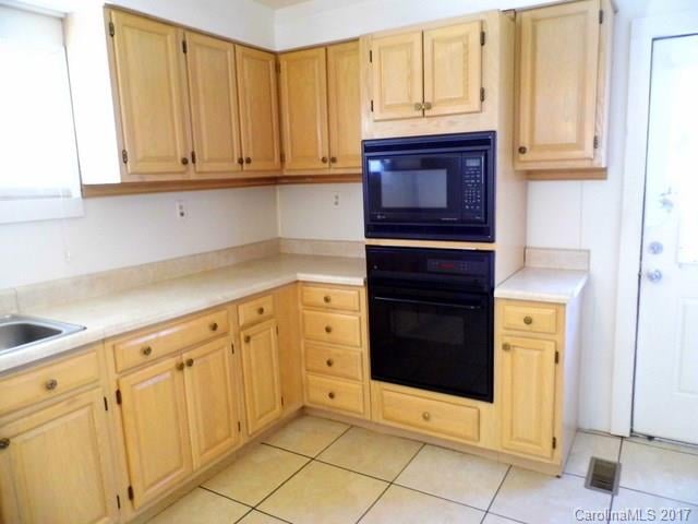135 Taswell Ln, High Shoals, NC 28092