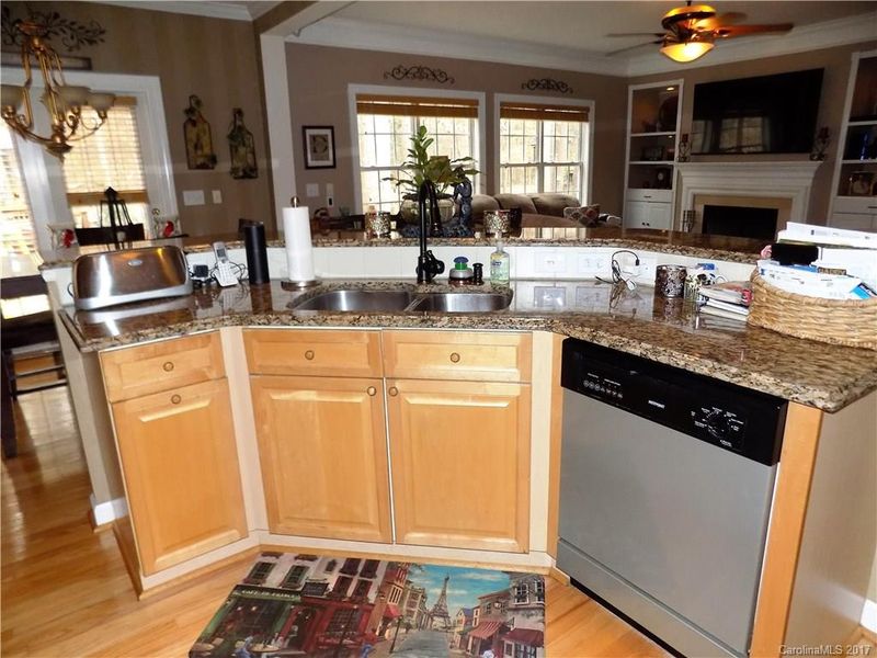 4525 Andrew James Dr, Charlotte, NC 28216
