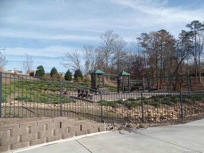 1245 Assembly St #229, Belmont, NC 28012