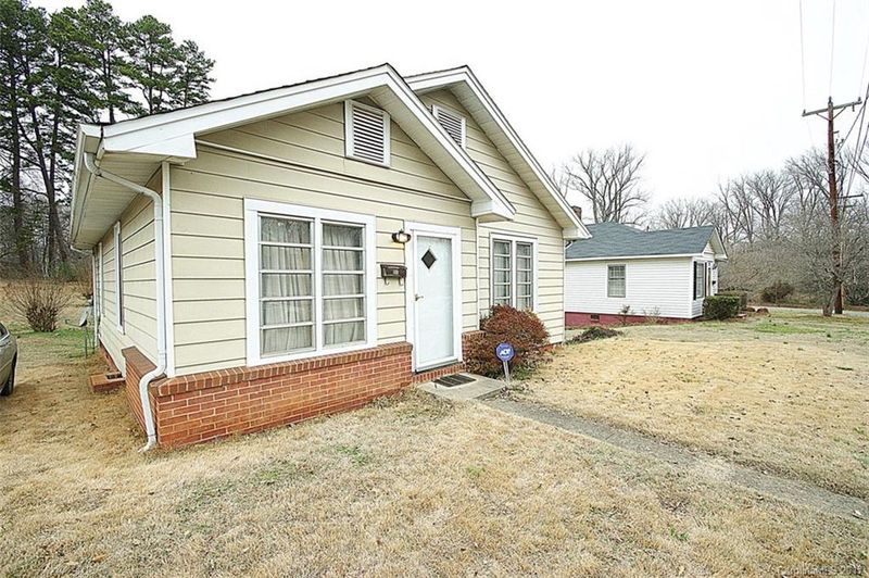 223 10th St, Cramerton, NC 28032