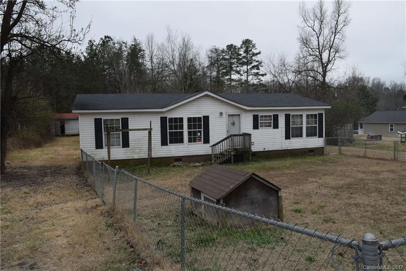 615 Queens Rd, Gastonia, NC 28052