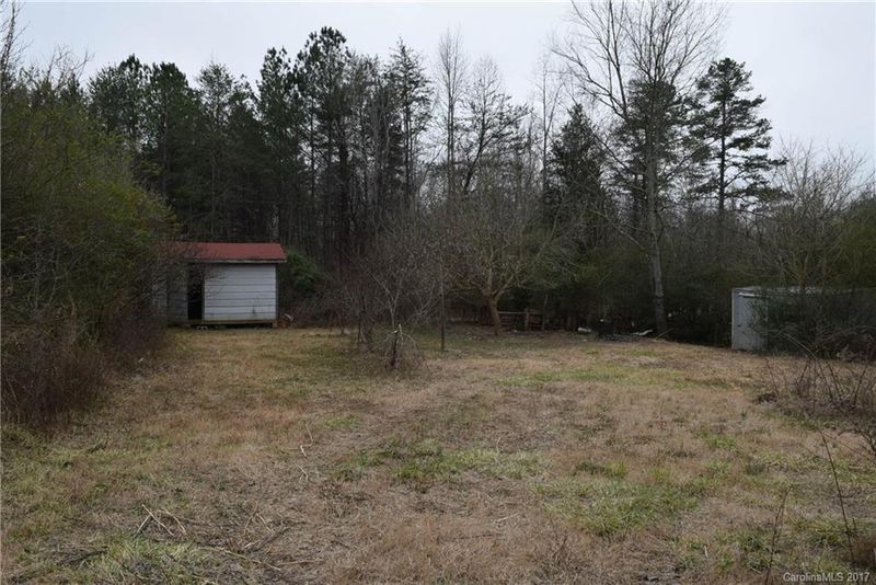 615 Queens Rd, Gastonia, NC 28052