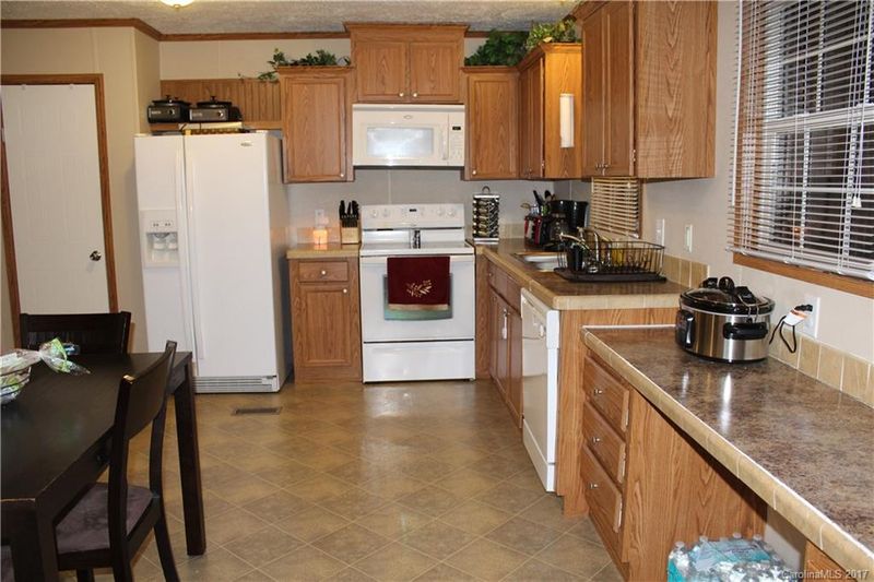 156 Landers Chapel Rd, Lincolnton, NC 28092