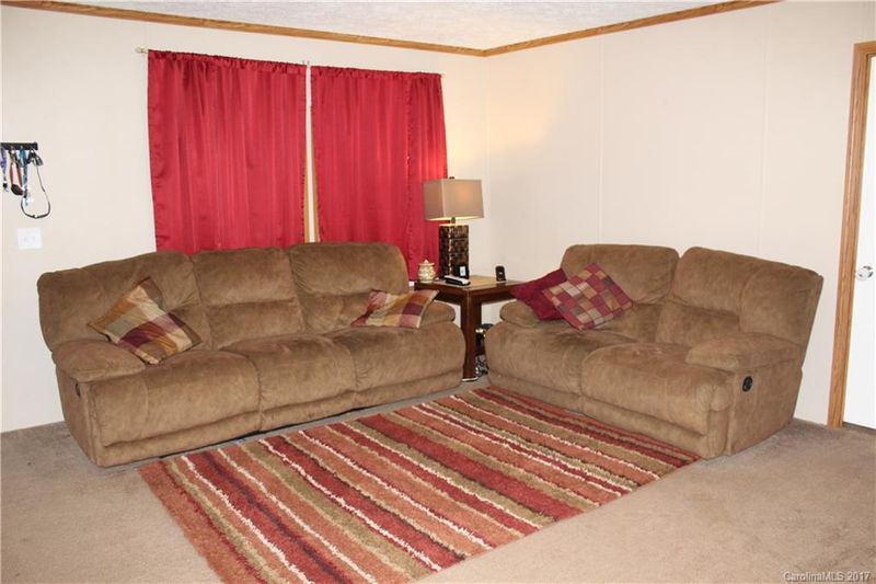 156 Landers Chapel Rd, Lincolnton, NC 28092