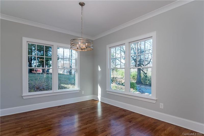 816 Charles Ave, Charlotte, NC 28205