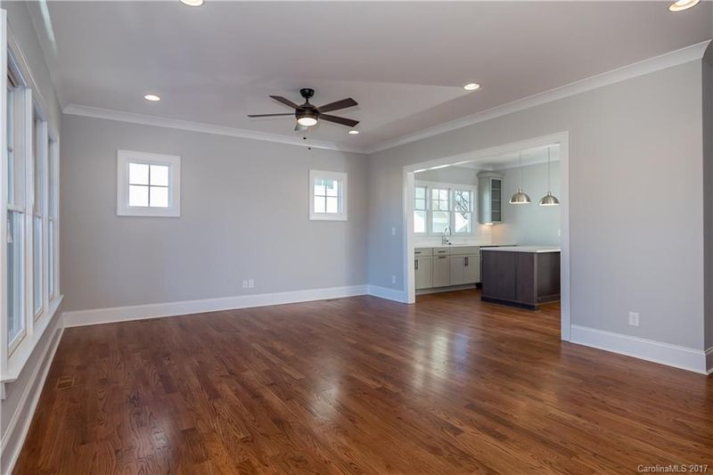 816 Charles Ave, Charlotte, NC 28205