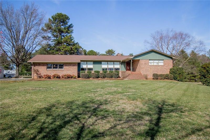 14226 Sledge Rd, Charlotte, NC 28278